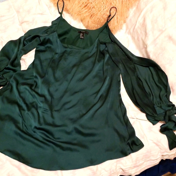 🌺🌴 Beautiful tunic🌺 - Picture 1 of 6